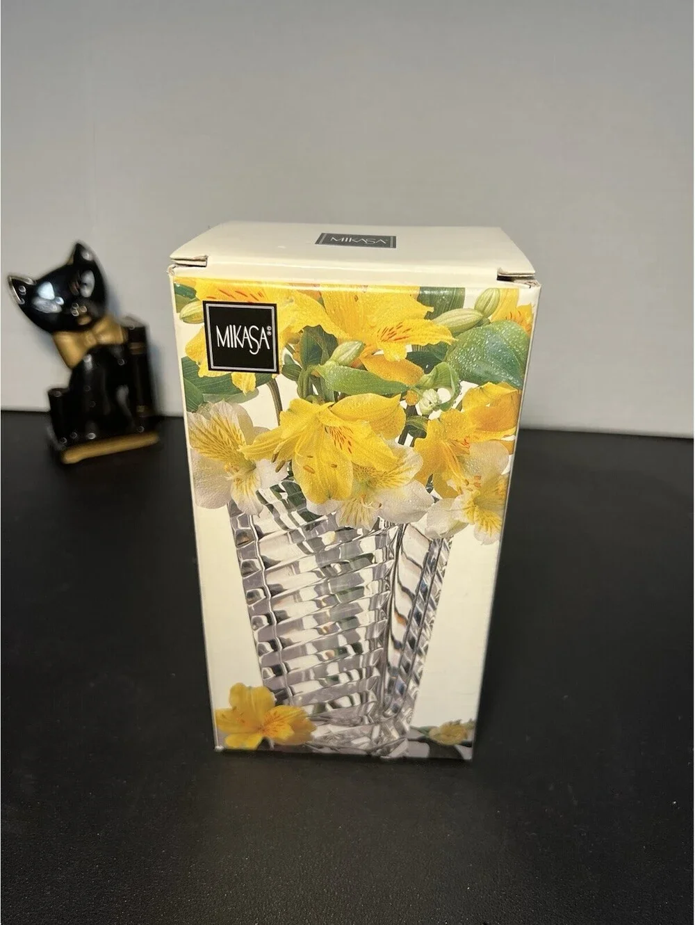NIB Mikasa Japan 1999 Rectangular Vase Angles Cut Glass Crystal, 4x3x7